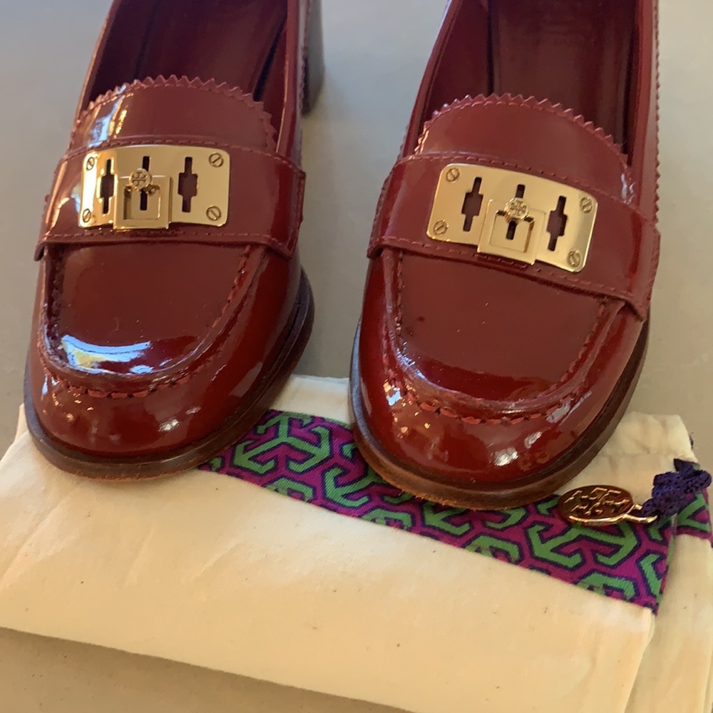 TORY BURCH Oxblood Loafers Size 8 Women’s with dustbag